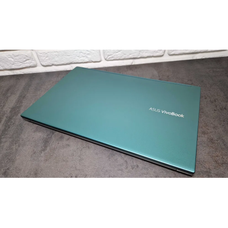 ASUS VivoBook S S533F