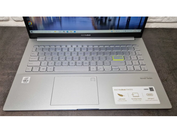 ASUS VivoBook S S533F