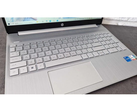 HP Laptop 15-dy2703dx